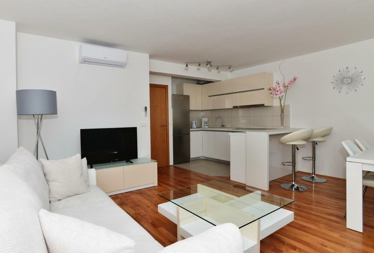 Apartman Dominik Makarska Dış mekan fotoğraf